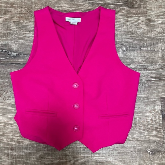 CUPCAKES & CASHMERE Barbie Pink Vest Size Medium - Picture 7 of 7